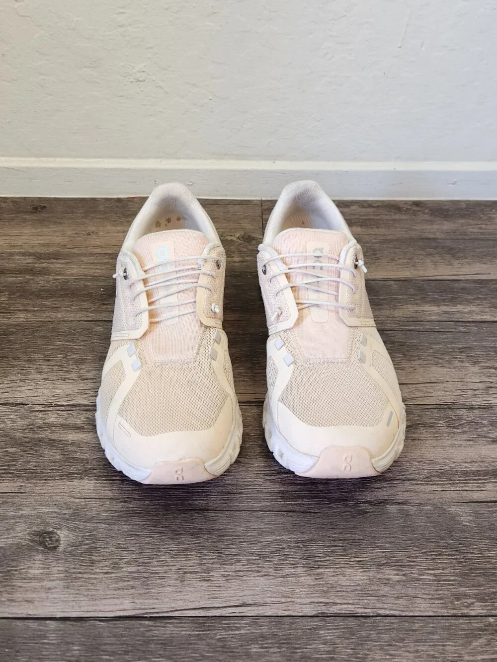On Cloud 6 Sneakers Running Shoes Blonde Dew Women's 9.5 - Picture 3 of 9